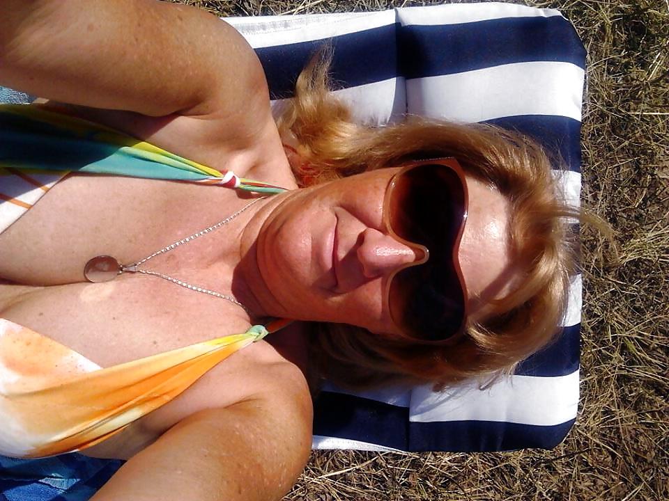14P Facebook Milfs and Girls
