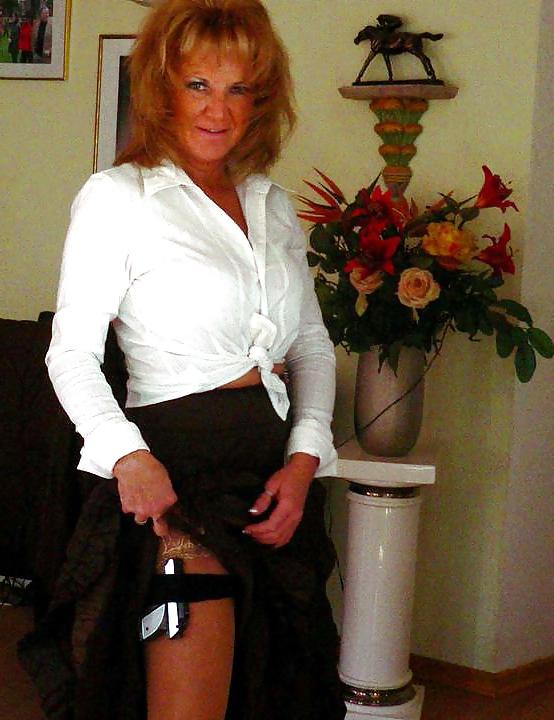 14P Facebook Milfs and Girls