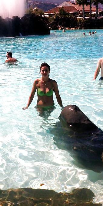 14P Facebook Milfs and Girls