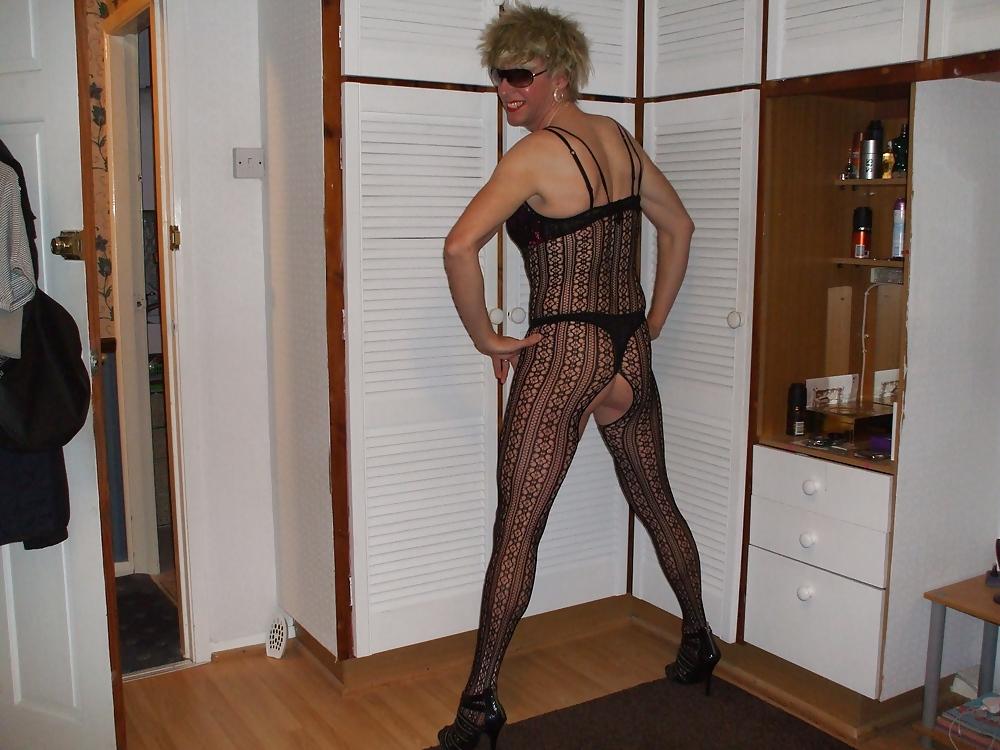 25P Sissy Bodystocking ....