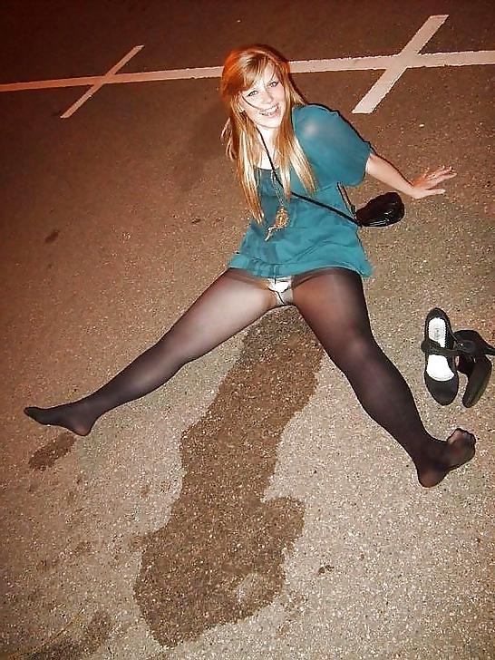 10P Pantyhose wetting