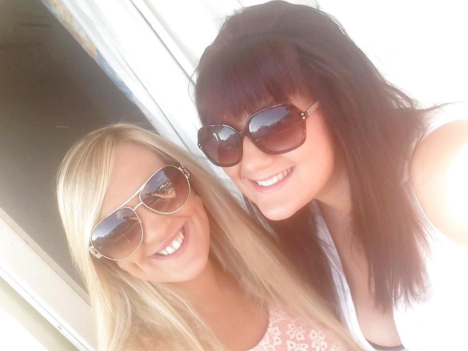 25P Facebook slut holiday in Ibiza