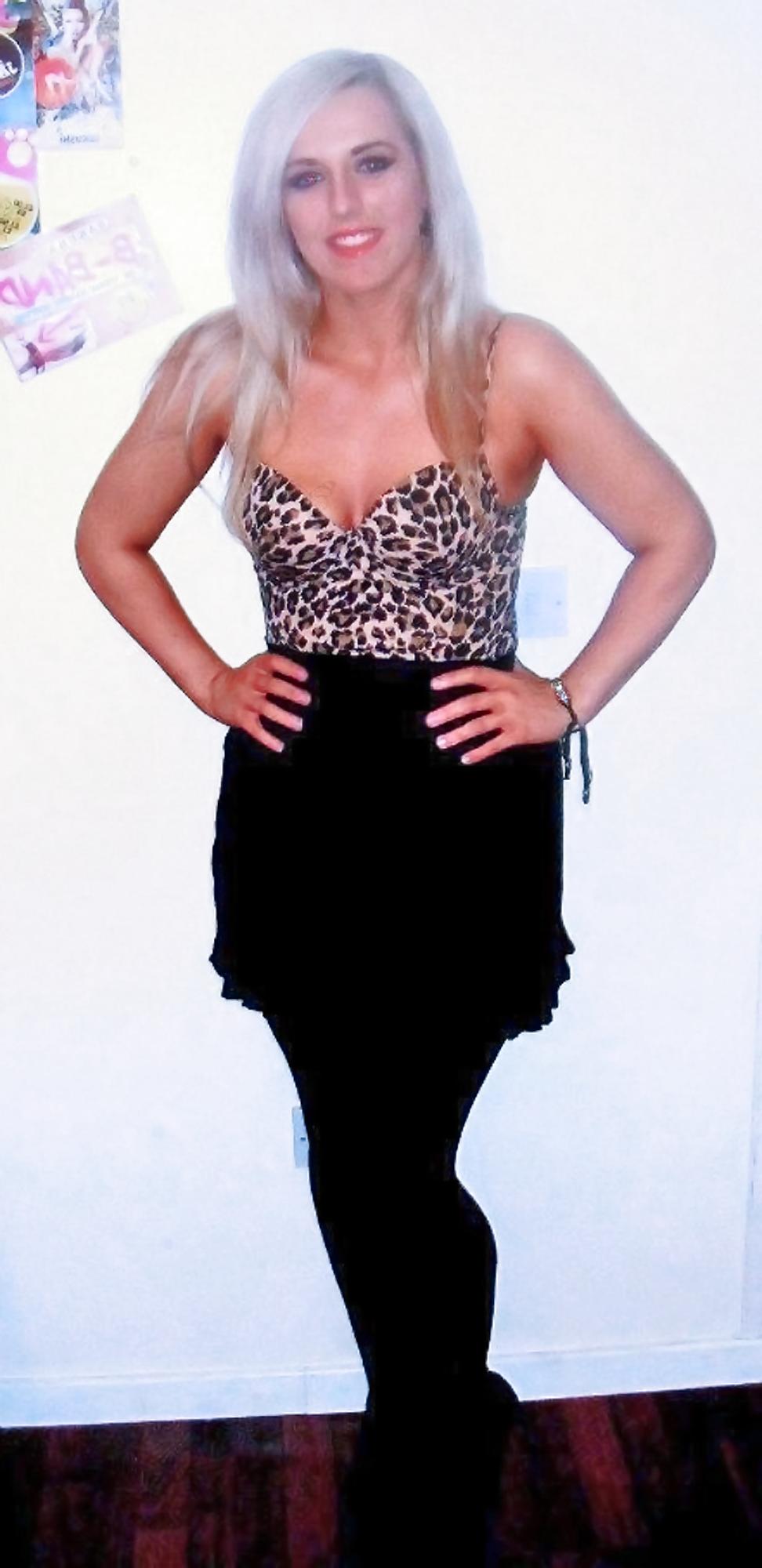 25P The Best of Exposed Manchester GF Nicki