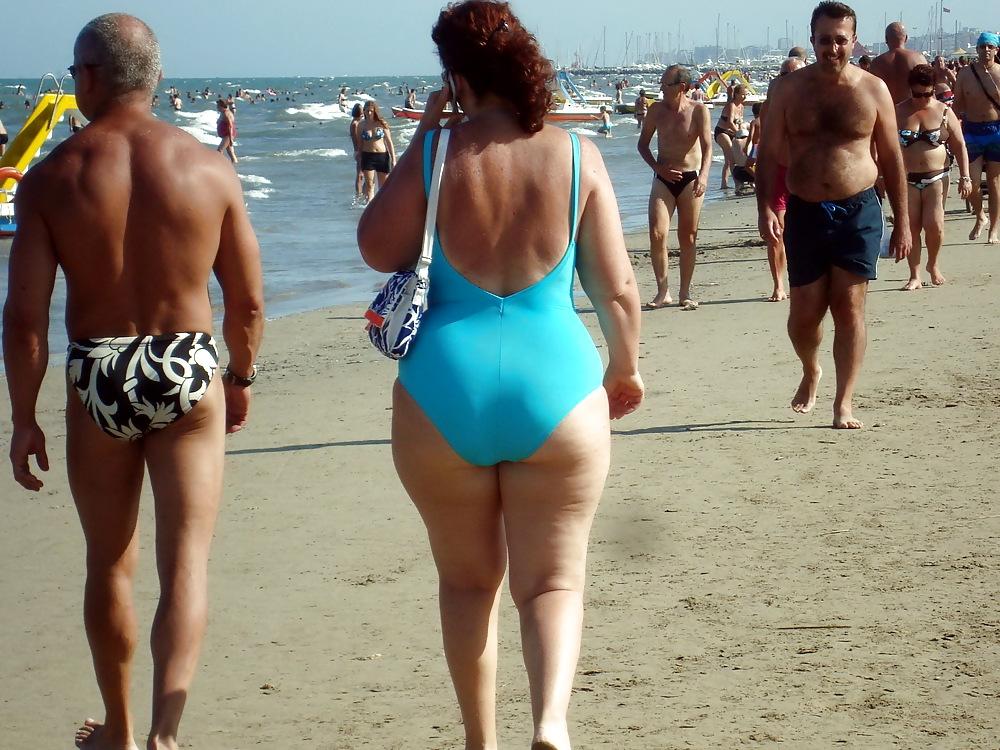25P Busty granny on the beach! Mixed!