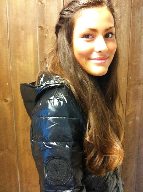 25P Shiny Moncler Down Jackets