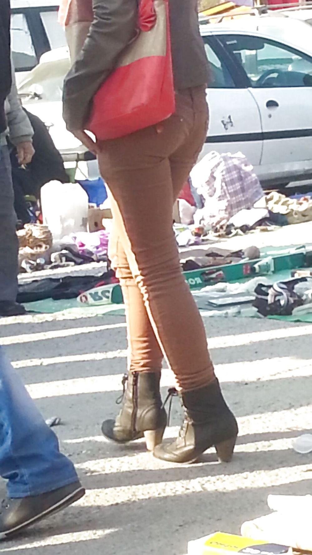 20P Old + young ass romanian