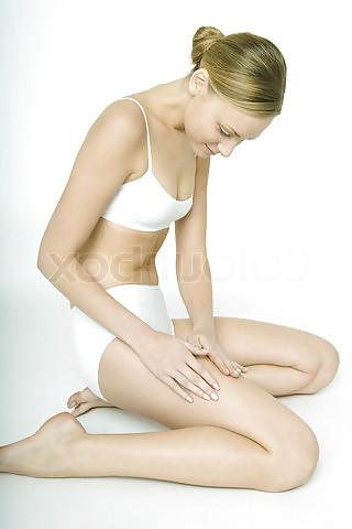 25P Sexy long legs and face