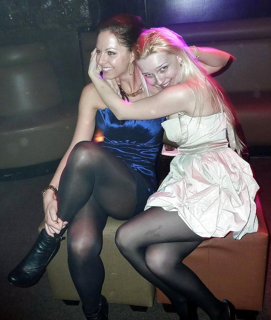 25P Nice Amateur Pantyhose 3