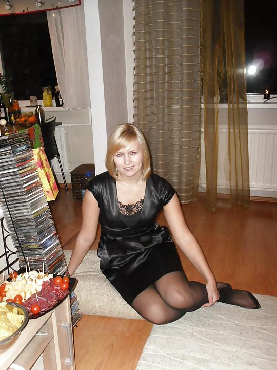 25P Nice Amateur Pantyhose 3