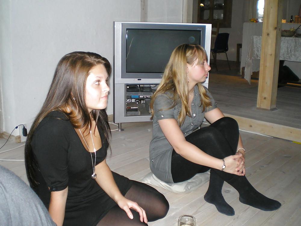 25P Nice Amateur Pantyhose 3