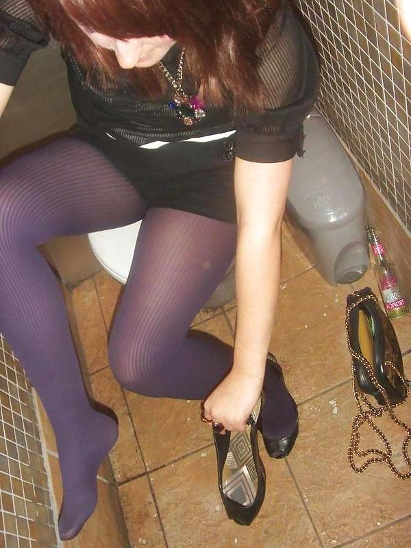 25P Nice Amateur Pantyhose 3