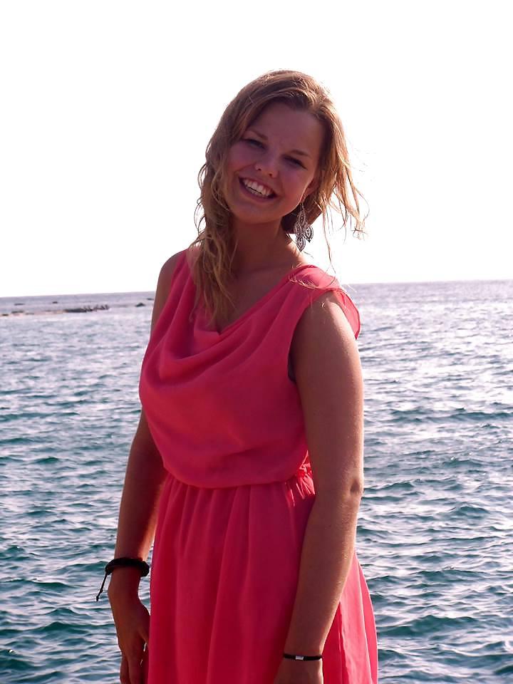 25P Dutch slut 42