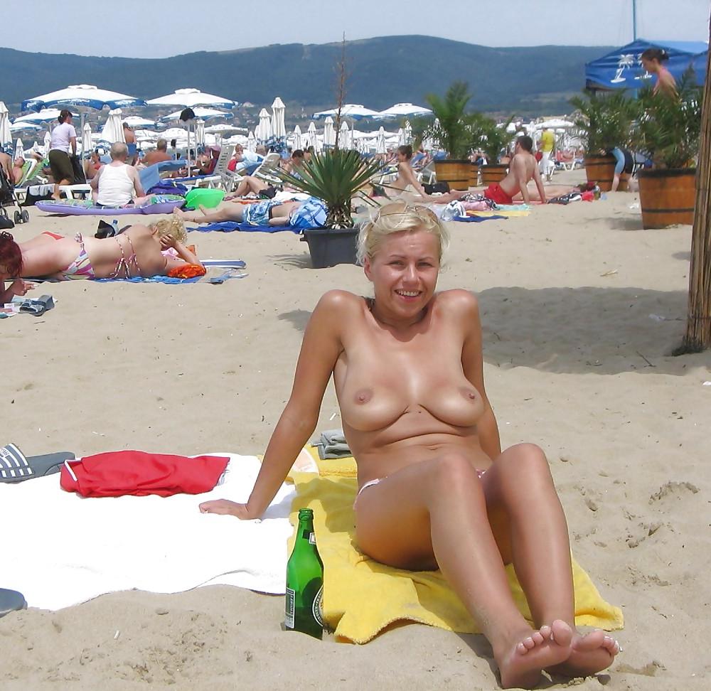 25P OH I DO LIKE TO BE BESIDE THE SEASIDE!