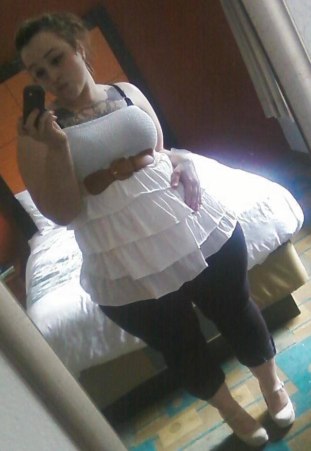8P Pawg -  thick white girl with an amazing ass