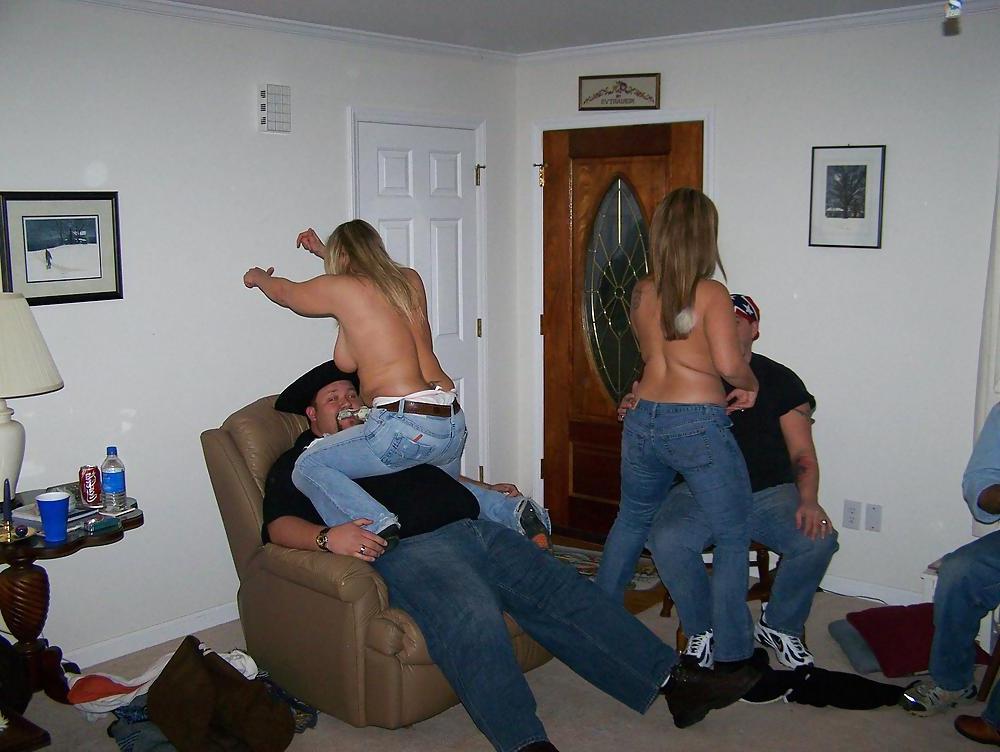 25P Party With 2 Busty Girls Set 1