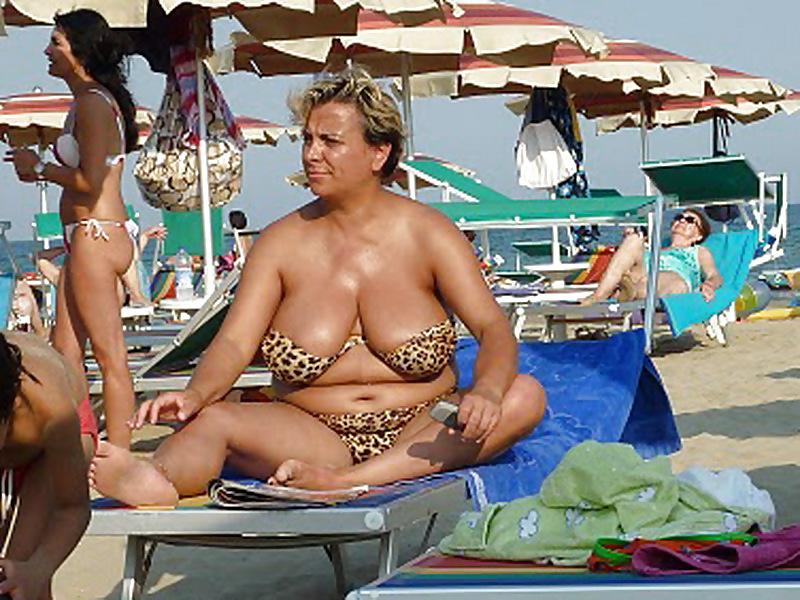 25P Busty granny on the beach! Mixed!