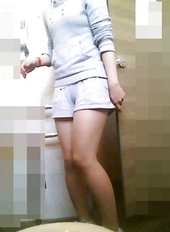 25P Korean girl hidden cam