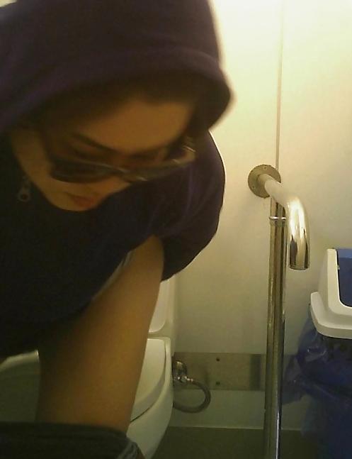 25P Korean girl hidden cam