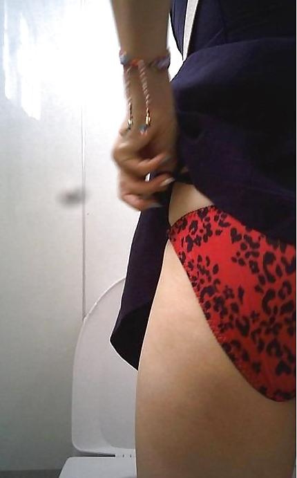 25P Korean girl hidden cam