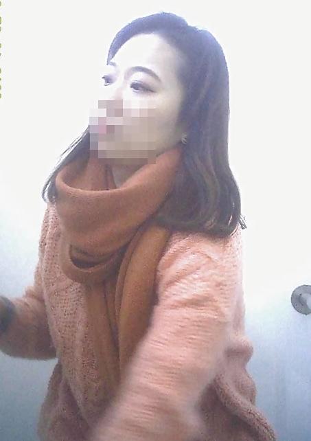 25P Korean girl hidden cam