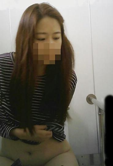 25P Korean girl hidden cam