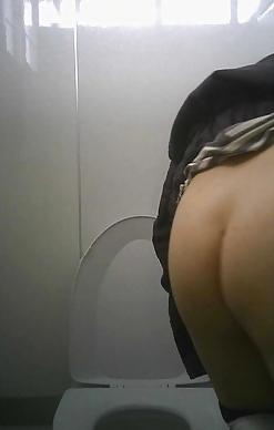 25P Korean girl hidden cam