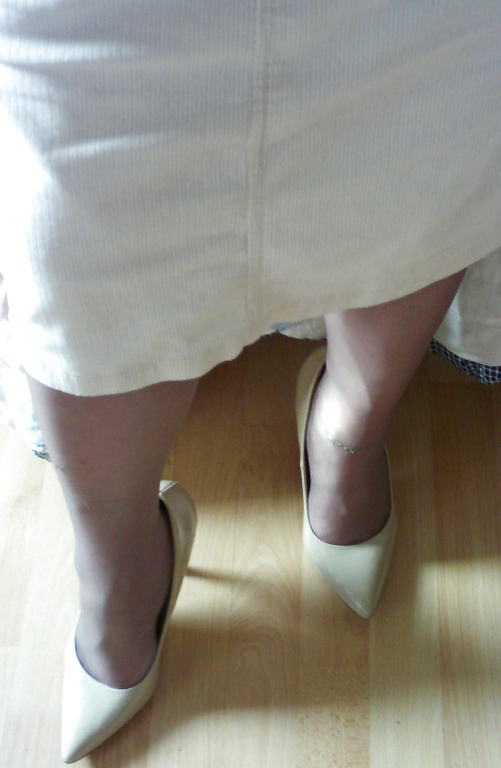 25P Back home from shopping and feeling horny