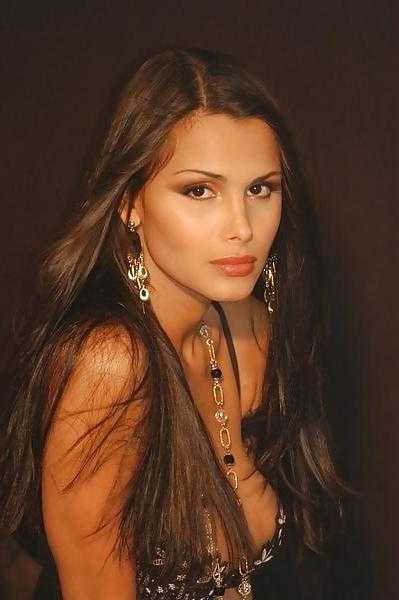 22P More Shemale Patricia Araujo