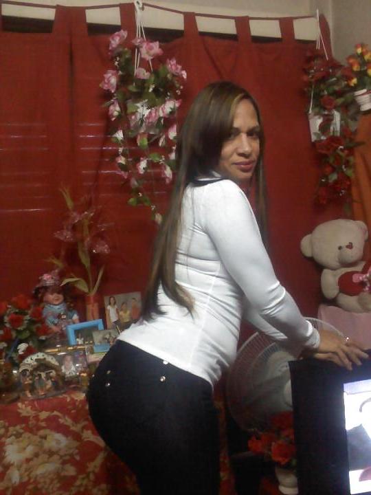 24P Friend Facebook-Samanta Batista