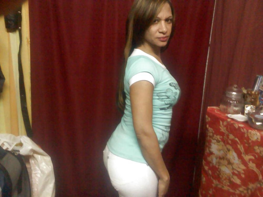 24P Friend Facebook-Samanta Batista