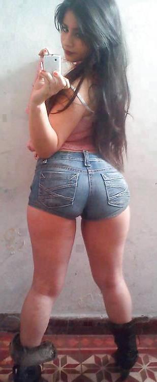 25P Latina ass is the best 31