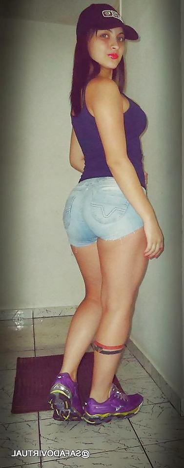 25P Latina ass is the best 31