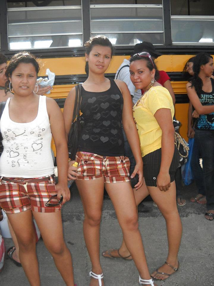 25P Friend Facebook-Andrea Hernandez