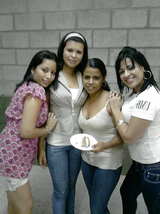 25P Friend Facebook-Andrea Hernandez
