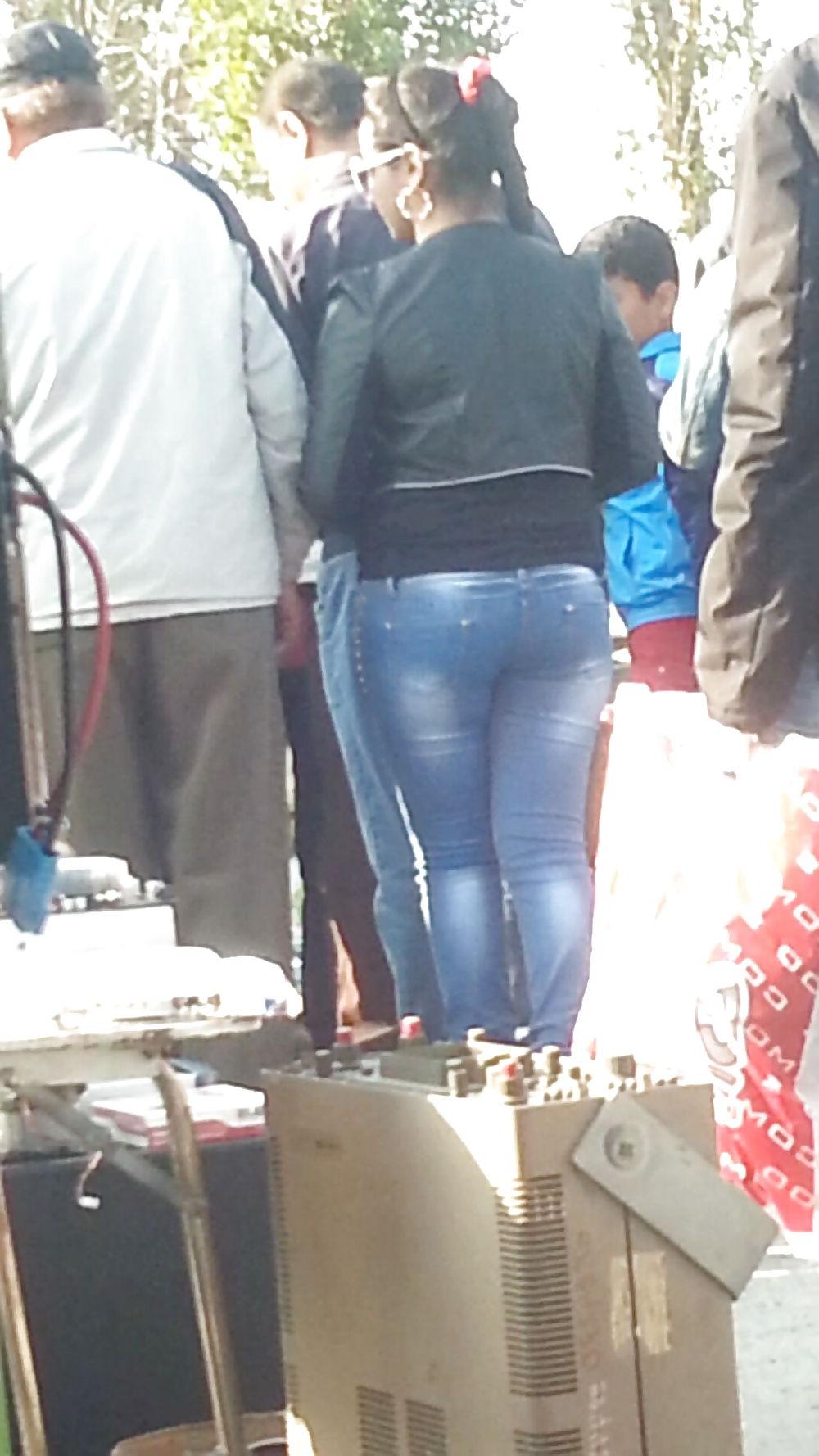 12P Sexy gipsy ass romanian