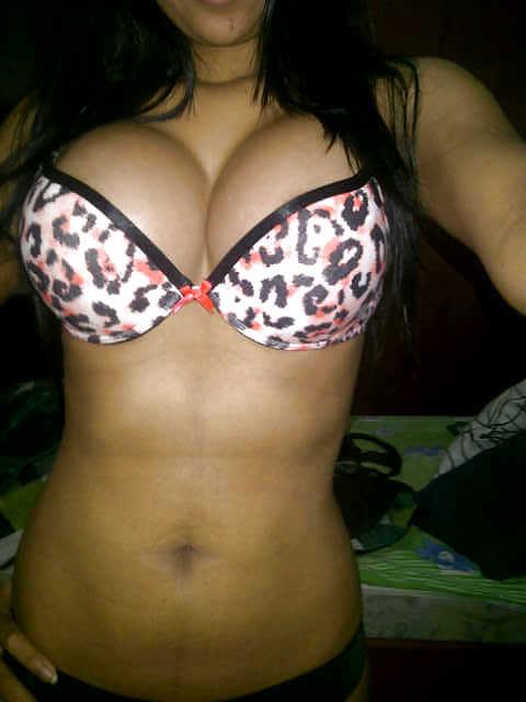 25P Karla tetas nueva