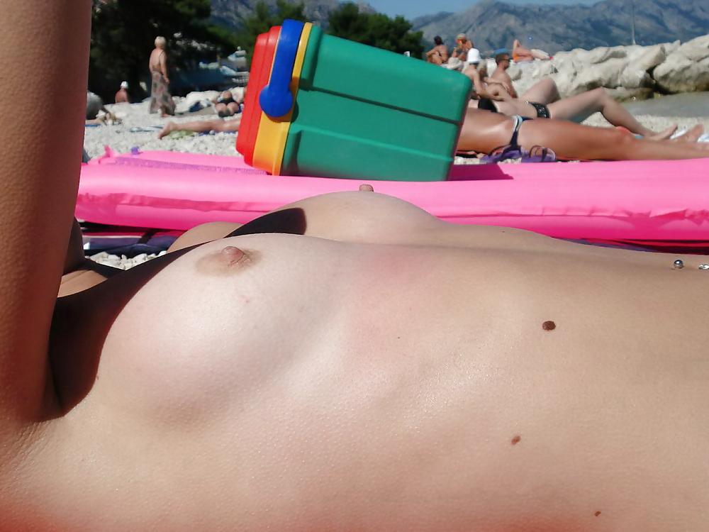 19P Nice blodnie on holiday