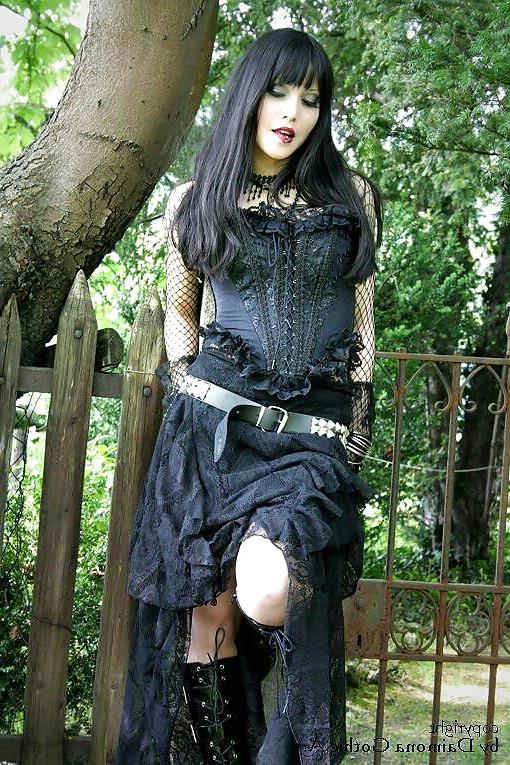 25P Gothic IX
