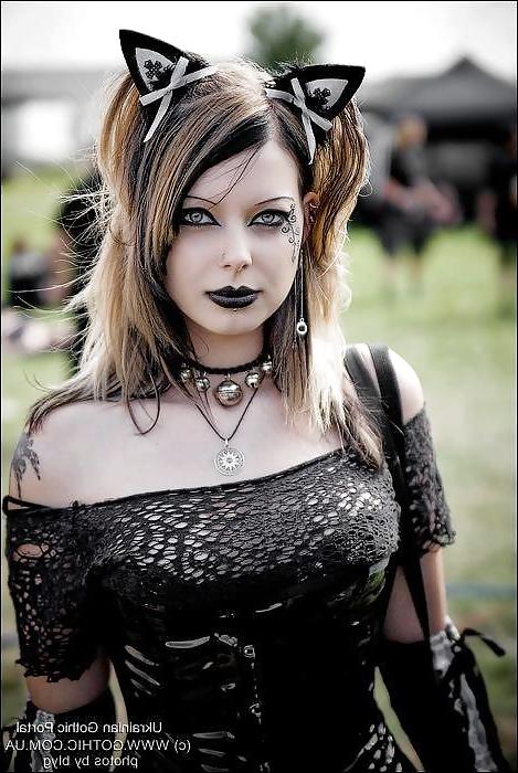 25P Gothic IX