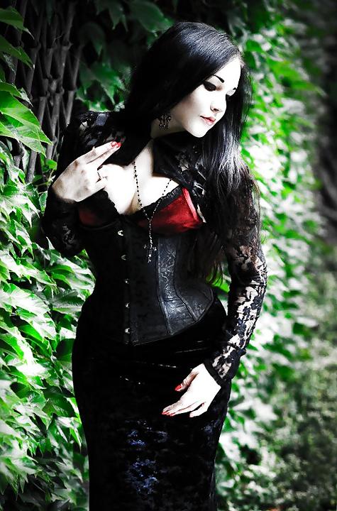 25P Gothic IX