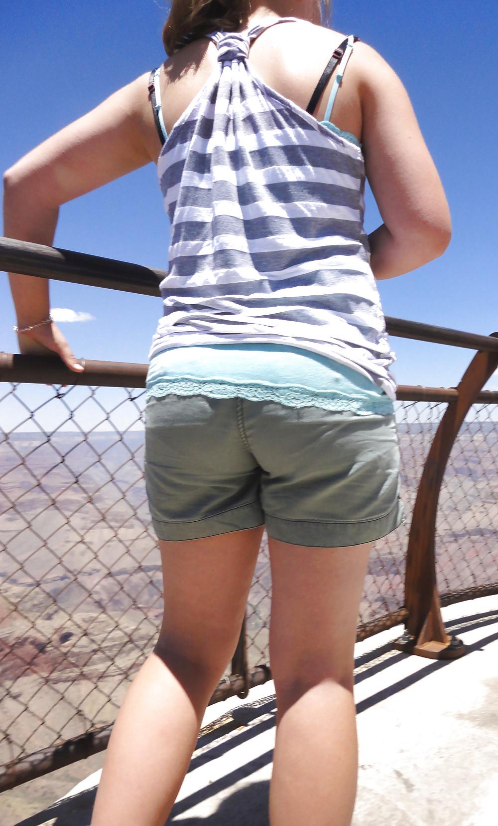 18P Lovely Voyeur Gallery Re-Do