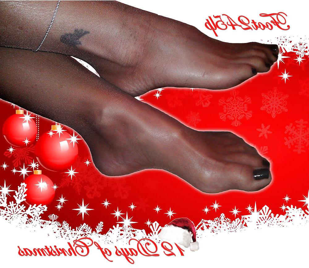 10P Holiday Legs and Feet