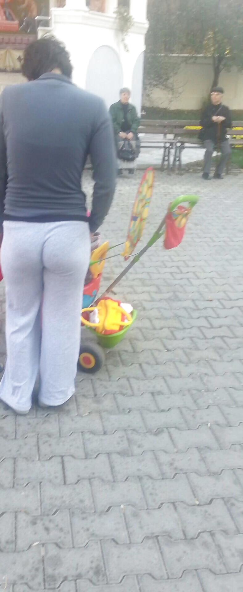 4P Hot hot ass mature romanian-enoriasa cea pacatoasa
