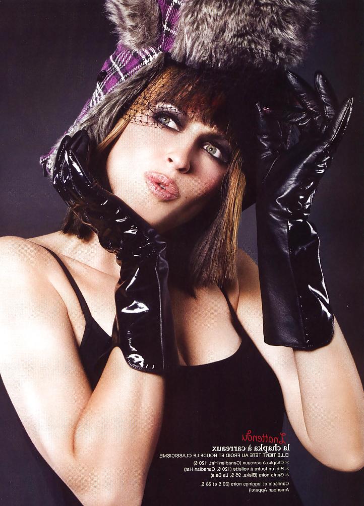 25P Fetish Queen Genevieve Borne 