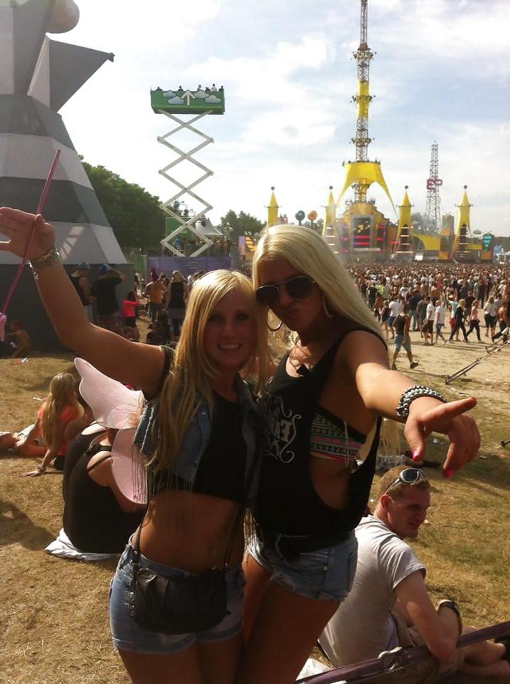 14P Blonde Facebook Dutch Slut