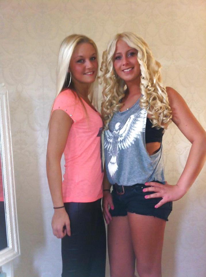 14P Blonde Facebook Dutch Slut
