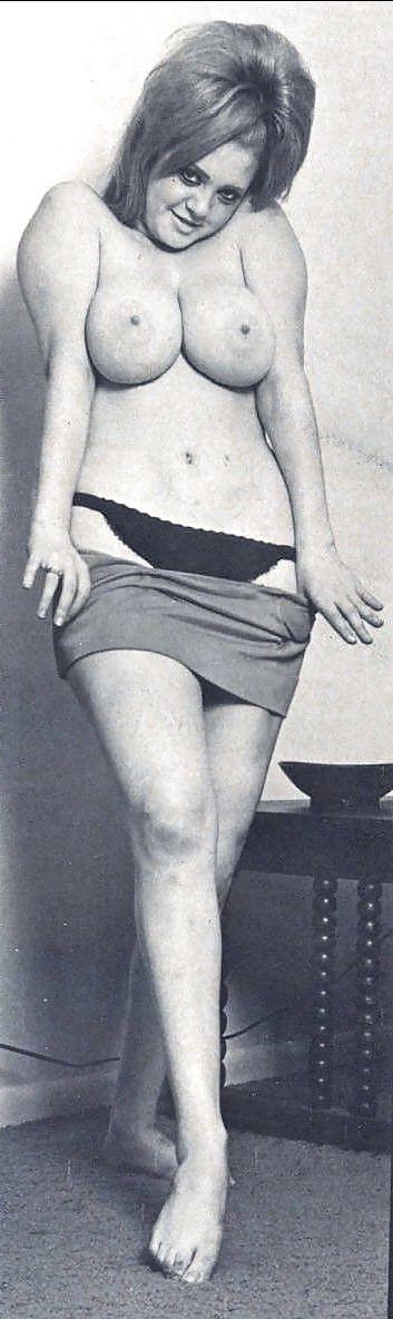 25P When Mags were KING! (70's busty beauties of the 70's)