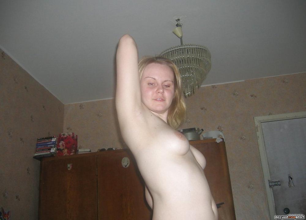 17P Russian amateur girl nude at home