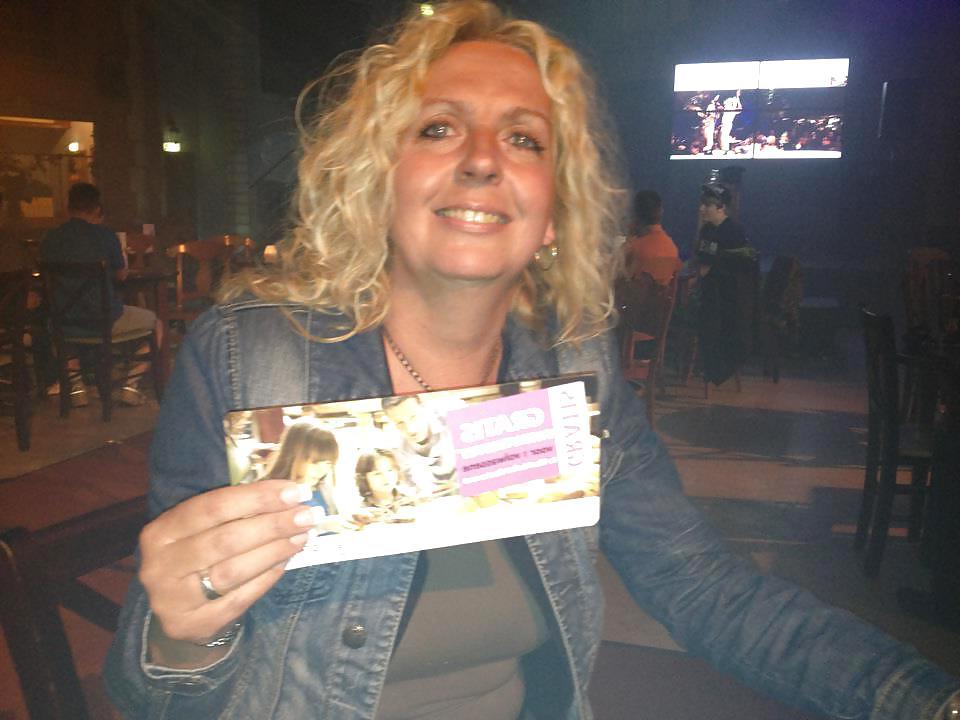 13P Blonde Dutch MILF
