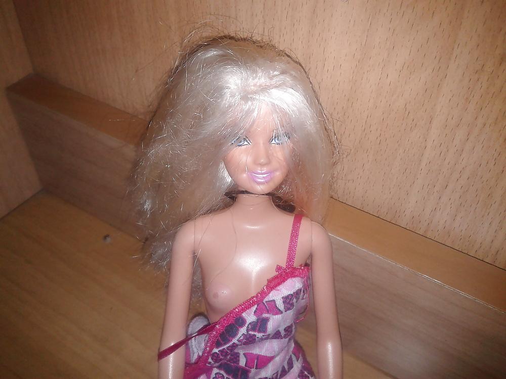 10P My Barbie doll